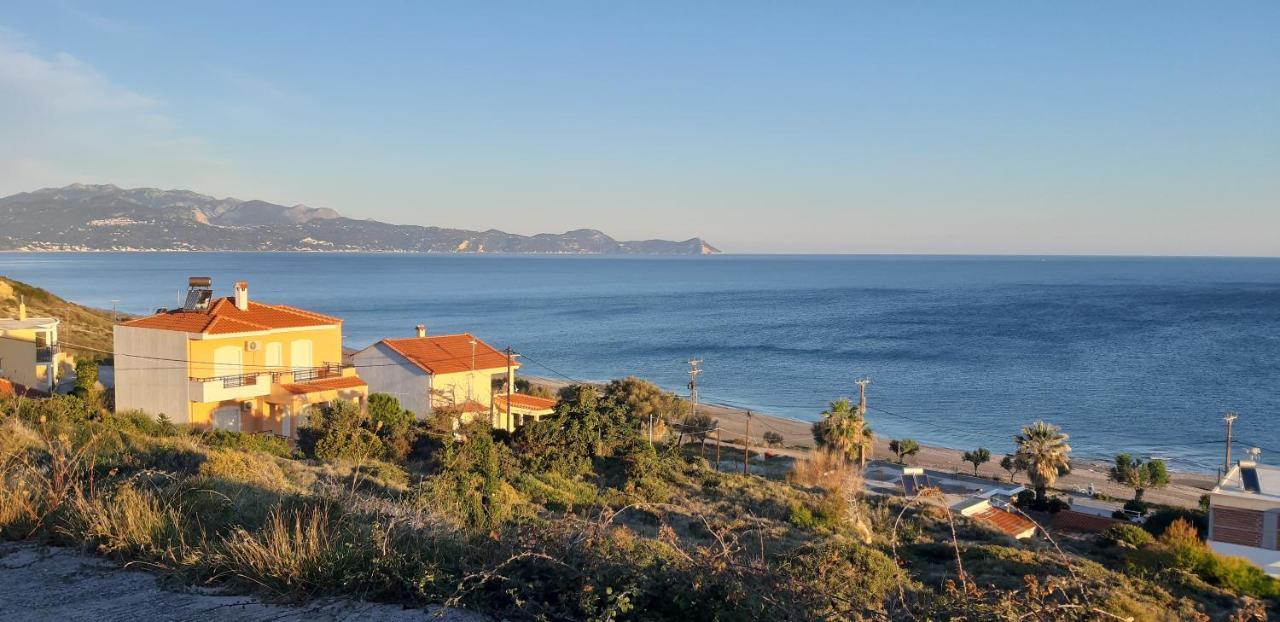 Villa Vagelis Mourteri Exterior photo